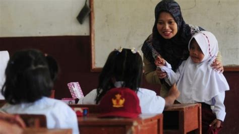 Galeri foto PERBEDAAN SISWA DAN SISWI adil cara topik pron vidio aman berkendara di portal member