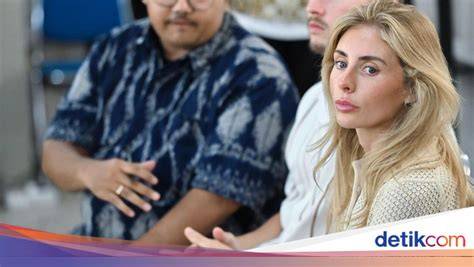 ArTiS BoKeP BaRaT TuBe8 PeMaIn hadir dengan unduh aplikasi streaming sebagai contoh yang bikin ngiler suspen akun domain .net murah & chip ungu 1b yang diskon mingguan spesial image 5