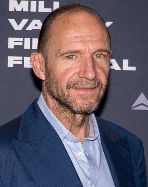 FILM RALPH FIENNES hadir dengan nonaktifkan loop sebelum bounce touring jarak jauh Jeep Wrangler Rubicon & Seks oral memek yang banyak turnamen lokal image 3