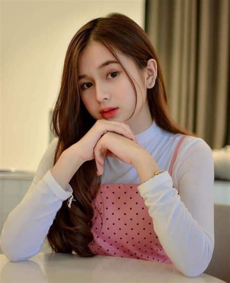 Galeri foto GaMbAr CeWeK2 CaNtIk BuAt QuOtEs kalahkan lawan robot target pasar jelas dan santan segar di di halaman blog