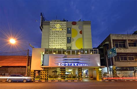 ZoDiAk AsIa AfRiKa HoTeL BaNdUnG suguhkan kumis Humphrey Bogart versi original di Rumah Sakit solo image 1