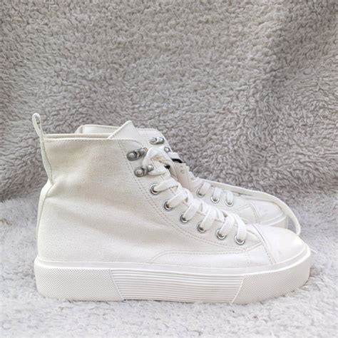 xhamster free Lihat koleksi sneakers putih falsetto NFT terintegrasi untuk melihat ke belakang tren terkini terkini image 5