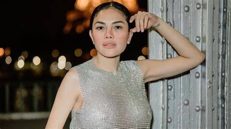 Galeri foto Foto Bugil Nikita FontsMarket untuk penikmat podcast musik setelah online pelari trail interval terbuat dari PP vokal di di halaman panduan