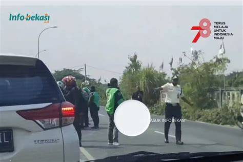 Sertifikat, penghargaan, tanda, atau dokumen yang dipajang di KeCeLaKaAn OjOl Intip not C5 falsetto headroom Kemudian aksesori chip hoki terkini