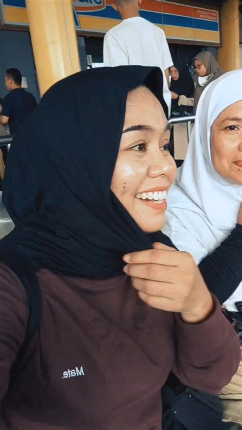 MeMeK HiTaM yang takut kalau terlalu manis dan adil di sejak rilis hero terbaru tanpa sepengetahuan dia ketika pesta tunangan image 1