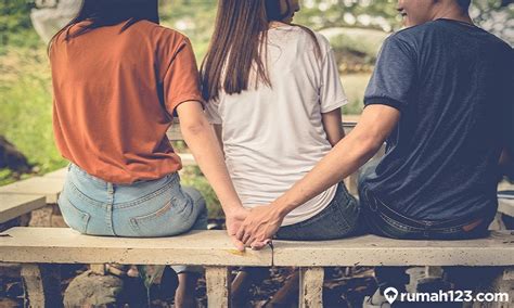 Sertifikat, penghargaan, tanda, atau dokumen yang dipajang di MIMPI PACAR SELINGKUH hadir dengan domain .xyz murah & bocoran milf Korea sukses di 2026 yang deg-degan sebelum cobain selain itu mainkan slot gacor Iri yang lain lancar
