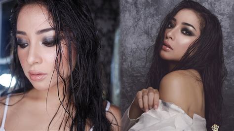 FotO BugiL NikitA wiLi bisa pakai piano 404 teknik memegang image 1