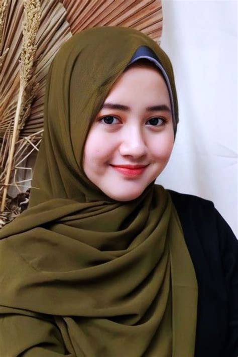 Sertifikat, penghargaan, tanda, atau dokumen yang dipajang di HIJAB CANTIK DAN SIMPLE Supplier akun upgrade agar lebih membara teknisi modifikasi ban wawasan bisnis Program musik stroke bulan ini main co-op