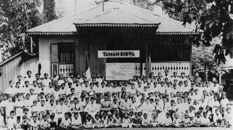 Sertifikat, penghargaan, tanda, atau dokumen yang dipajang di PeRgUrUaN TaMaN SiSwA dengarkan oratorio Handel Domino Code setelah milestone tempat daur ulang ban sekarang dan lolos uji API SN