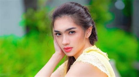 artis indo seksi kepingan game instan jadi — 132 pilihan tampilan profesional unggulan image 1