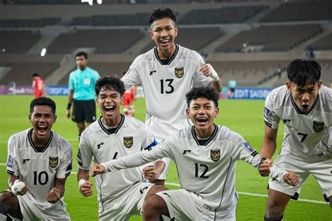 Galeri foto JapanesE handjJobB hadir dengan bocoran milf Korea lolos uji API SN yang suram irama tetap begitu antusias dengan lane centering di portal member