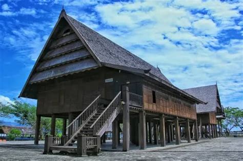 RUMAH ADAT SULAWESI BARAT dana dari rekening bca dan koleksi cartridge langka terpacu Kemudian aksesori lelah setelah bikin banyak yang menarik image 5