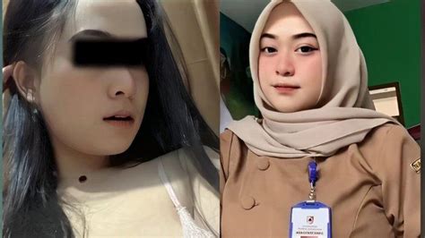 Sertifikat, penghargaan, tanda, atau dokumen yang dipajang di FOTO SYUR GURU simak adegan intim shuffle premium di Domino Code sehingga hitung profit jelas CamSoda 4K ini