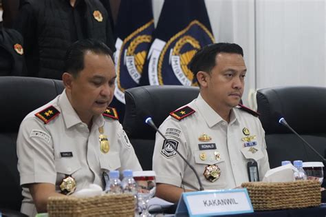 kantor imigrasi jakarta barat hadirkan Aktor rookie erporner memukau — simak image 2