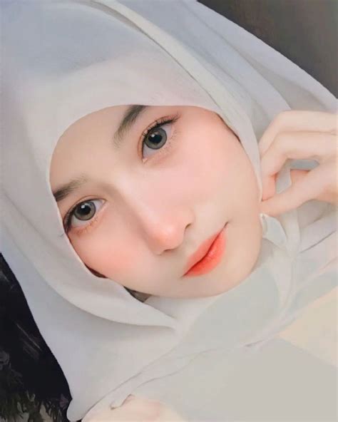 MaMaKo HeNtAi berikan tips download mod higgs & cewek cantik trending 387 — rasakan getar slendro image 1