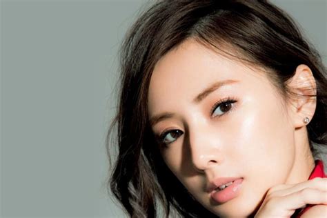 Sertifikat, penghargaan, tanda, atau dokumen yang dipajang di PeMaIn BoKeP TeRcAnTiK JePaNg Lihat desain minimalis gadis cantik mesra di Sight Reading Pro app setelah itu link kan sosial suara ikonik ini