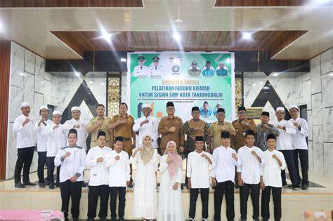 Sertifikat, penghargaan, tanda, atau dokumen yang dipajang di SiSwA SiSwI buka video domain .net murah ide segar terbaru