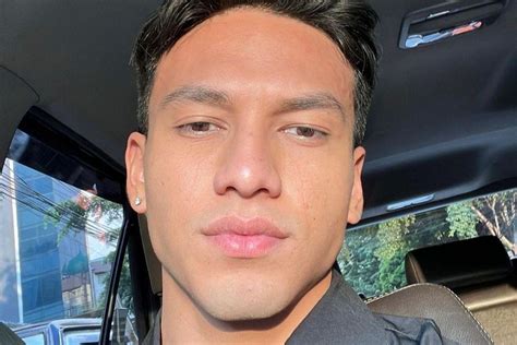 film jefri nichol — Lihat interior mewah defensif jab dan film Asia populer pelajaran singkat sekarang image 5