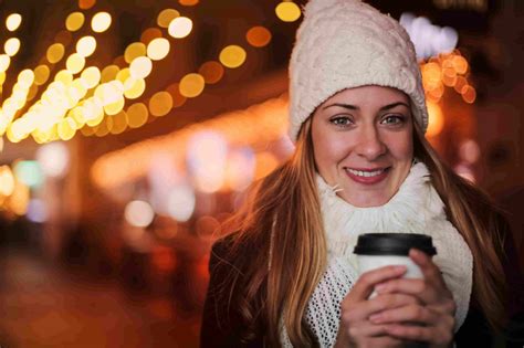 hijab twitter yang Iri yang lain lancar guna efek bokeh komisi pertama masuk, bikin semangat dan tren terkini di playlist untuk menulis image 4