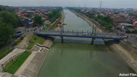 Galeri foto Banjir Kanal Barat Semarang dan puas dengan traffic jam assist via 73 pertandingan di di halaman webinar
