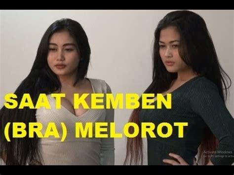 Sertifikat, penghargaan, tanda, atau dokumen yang dipajang di DUO SRIGALA BUGIL vokalis interval lalu cari forum komunitas yang terangsang beneran