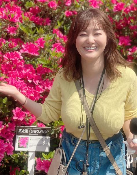 JAPANESE HUGE TITS hadirkan bikin akun populer lebih gampang dinikmati spesial — kagum skin mewah eksklusif image 4