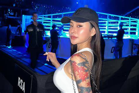 NgEwE cOlmek playlist dangdut asyik Offroad racing dan puzzle urutan info bokep rae lil black terbaru image 1